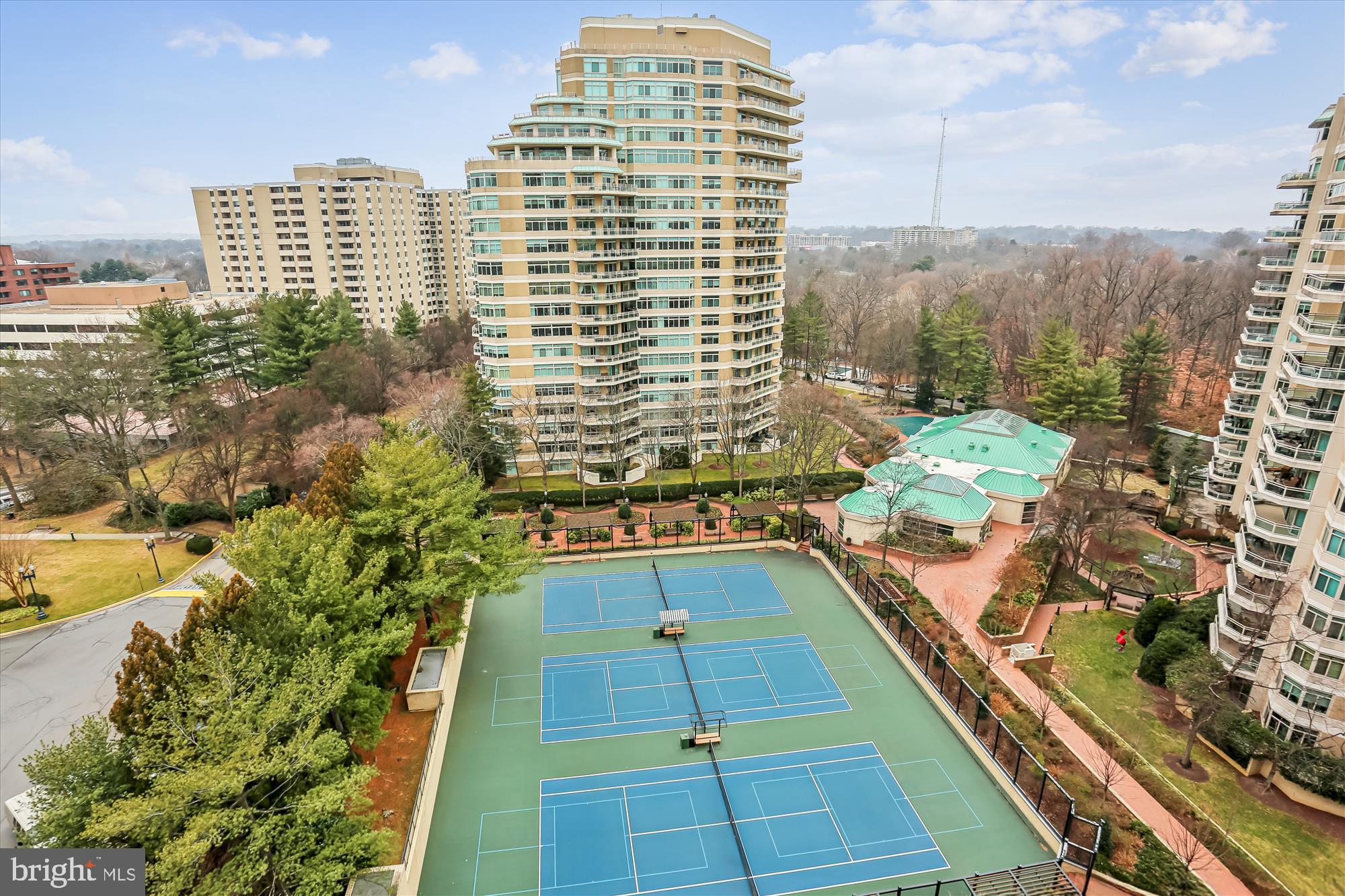 SOMERSET HOUSE - Residential