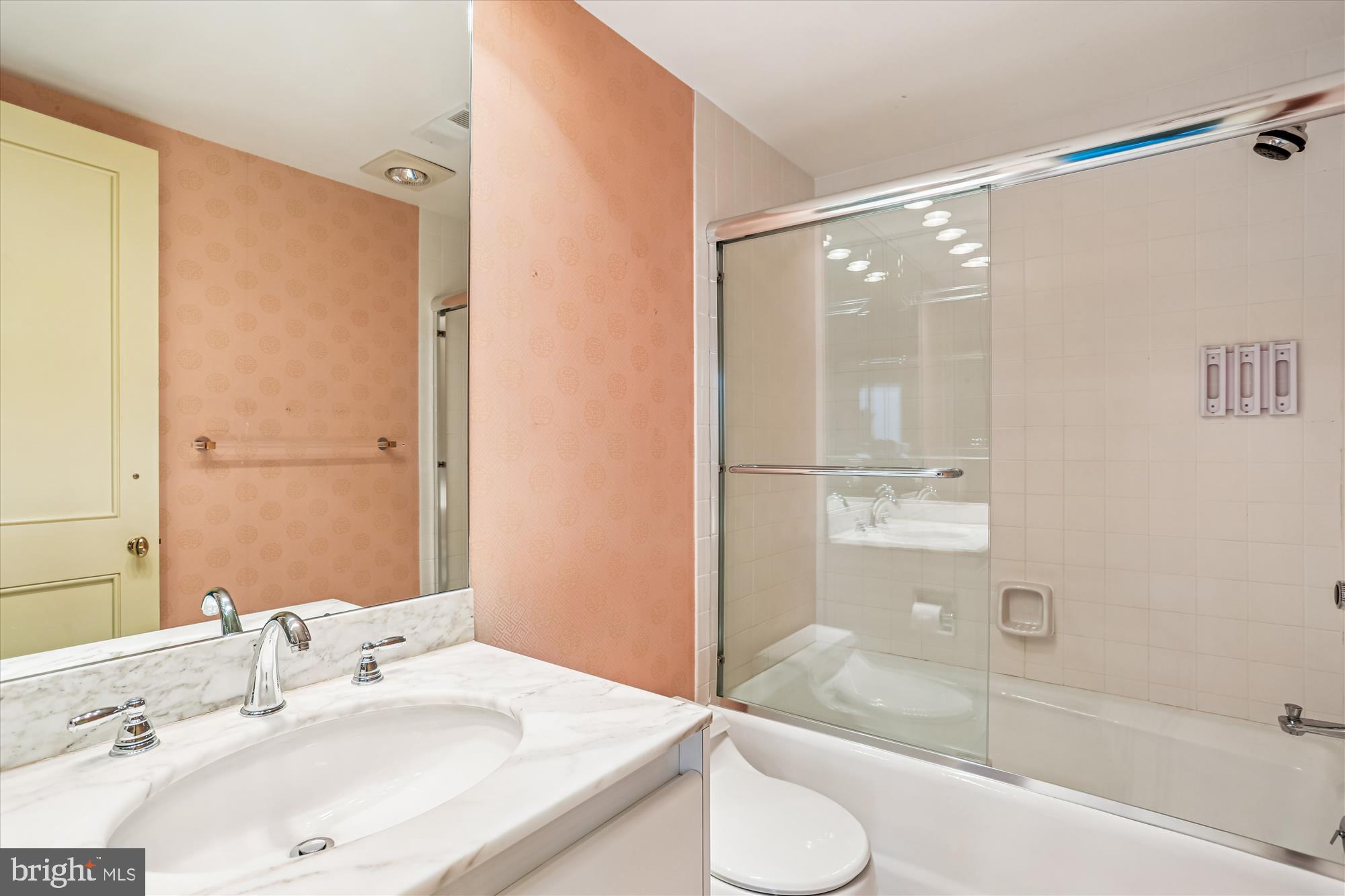 SOMERSET HOUSE - Residential