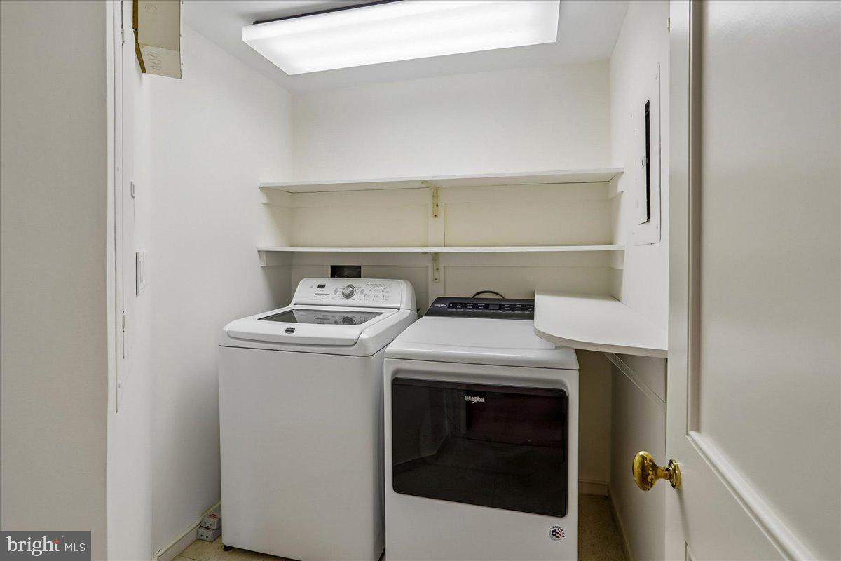 SOMERSET HOUSE - Residential