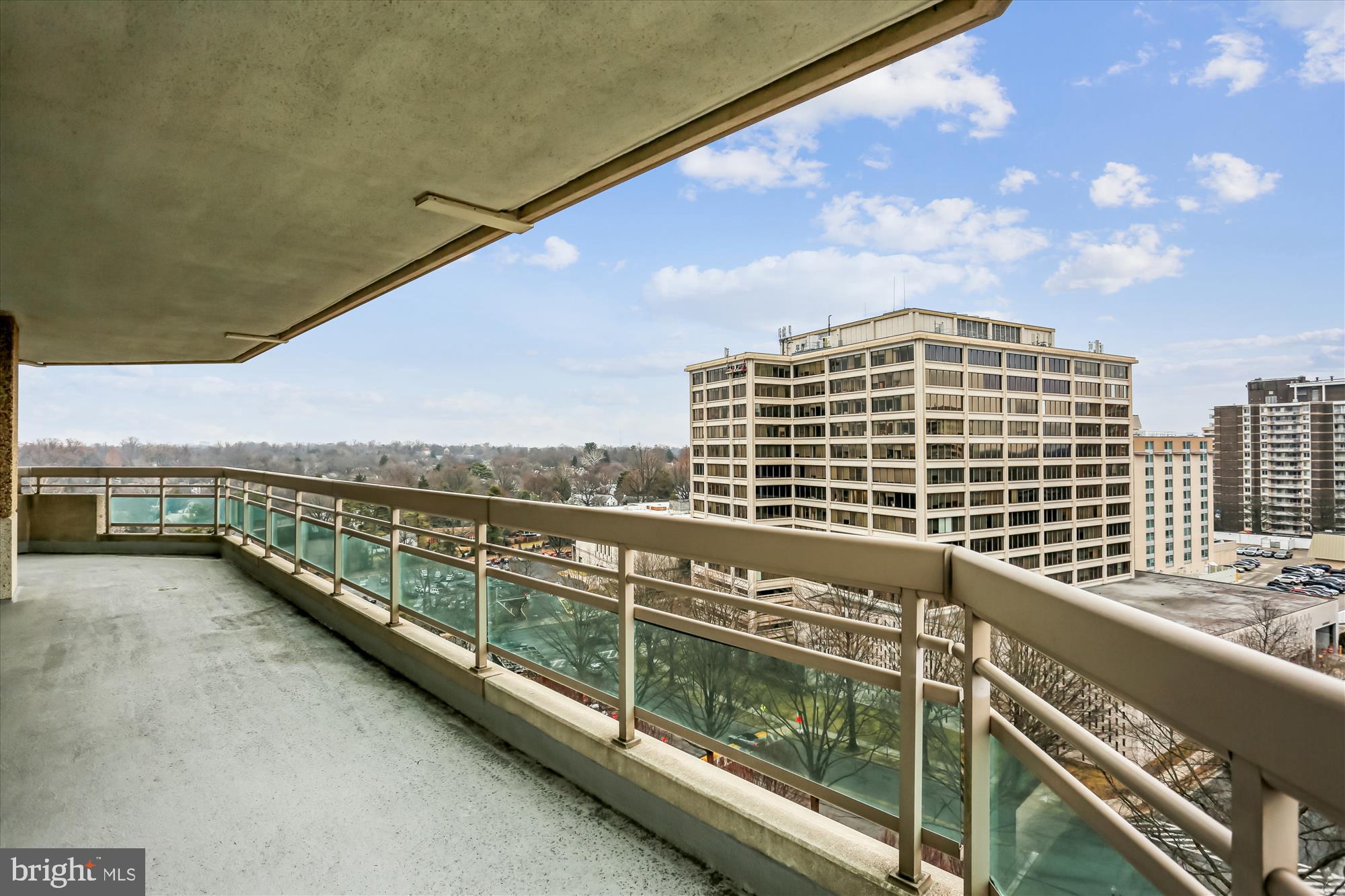 SOMERSET HOUSE - Residential