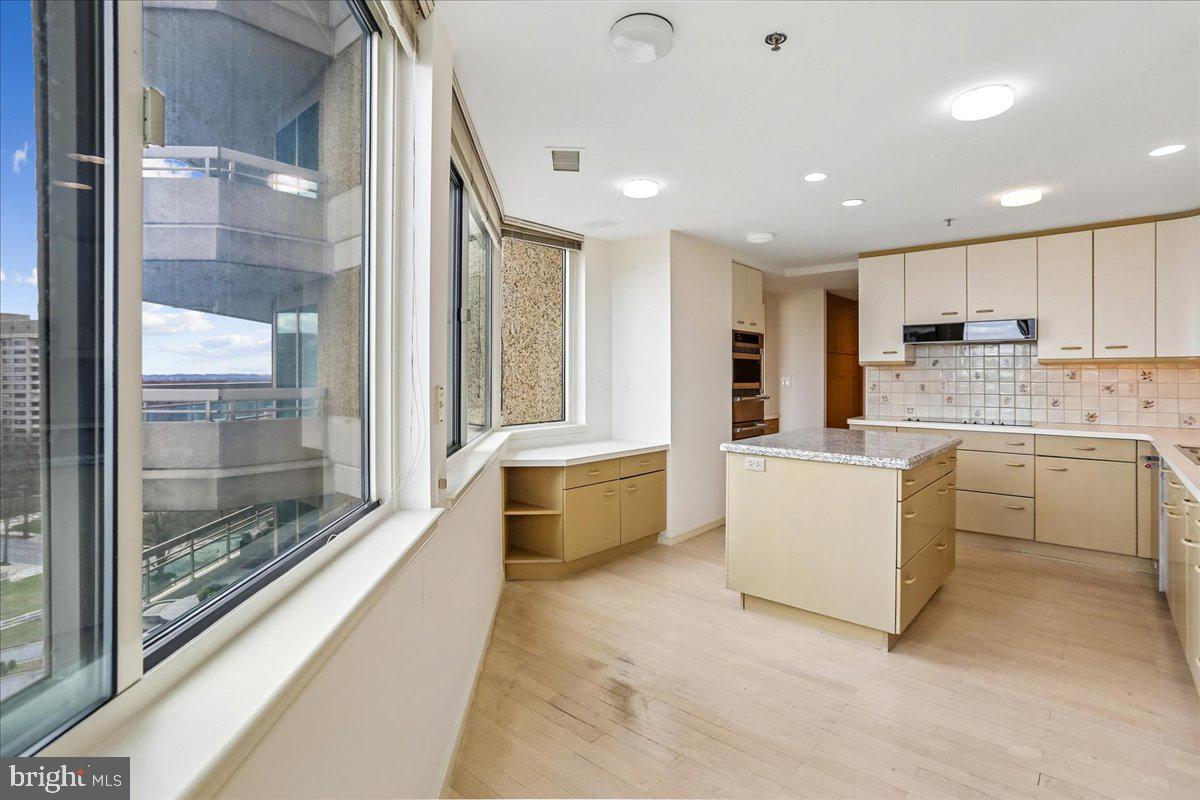 SOMERSET HOUSE - Residential