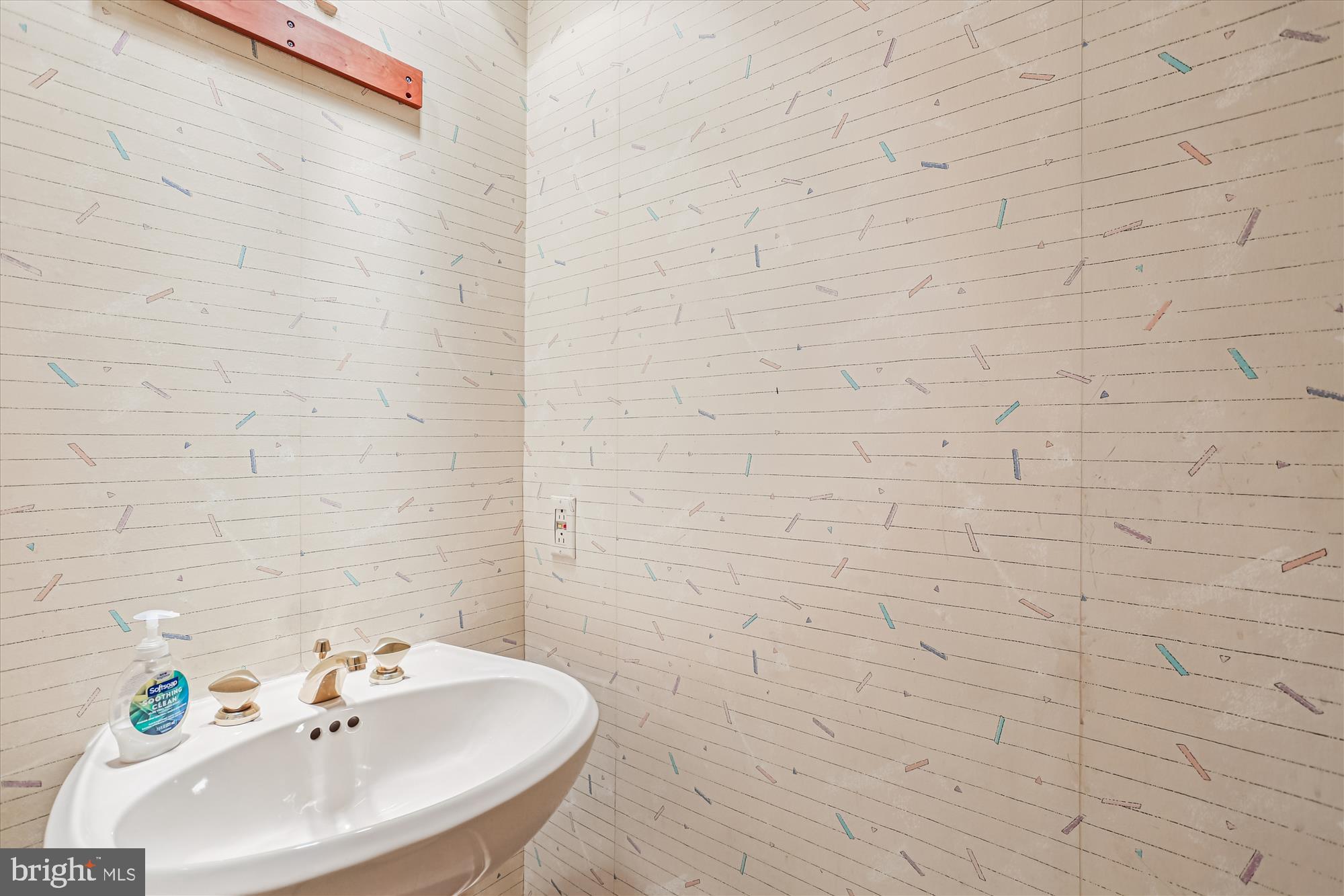 SOMERSET HOUSE - Residential