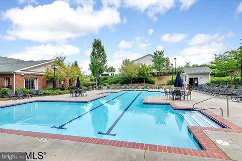 EAGLES LANDING - Residential