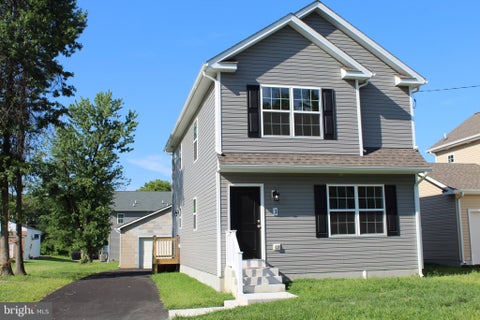 Homes For Sale - 3 Buttonwood Avenue<br/> NEW CASTLE, DE 19720