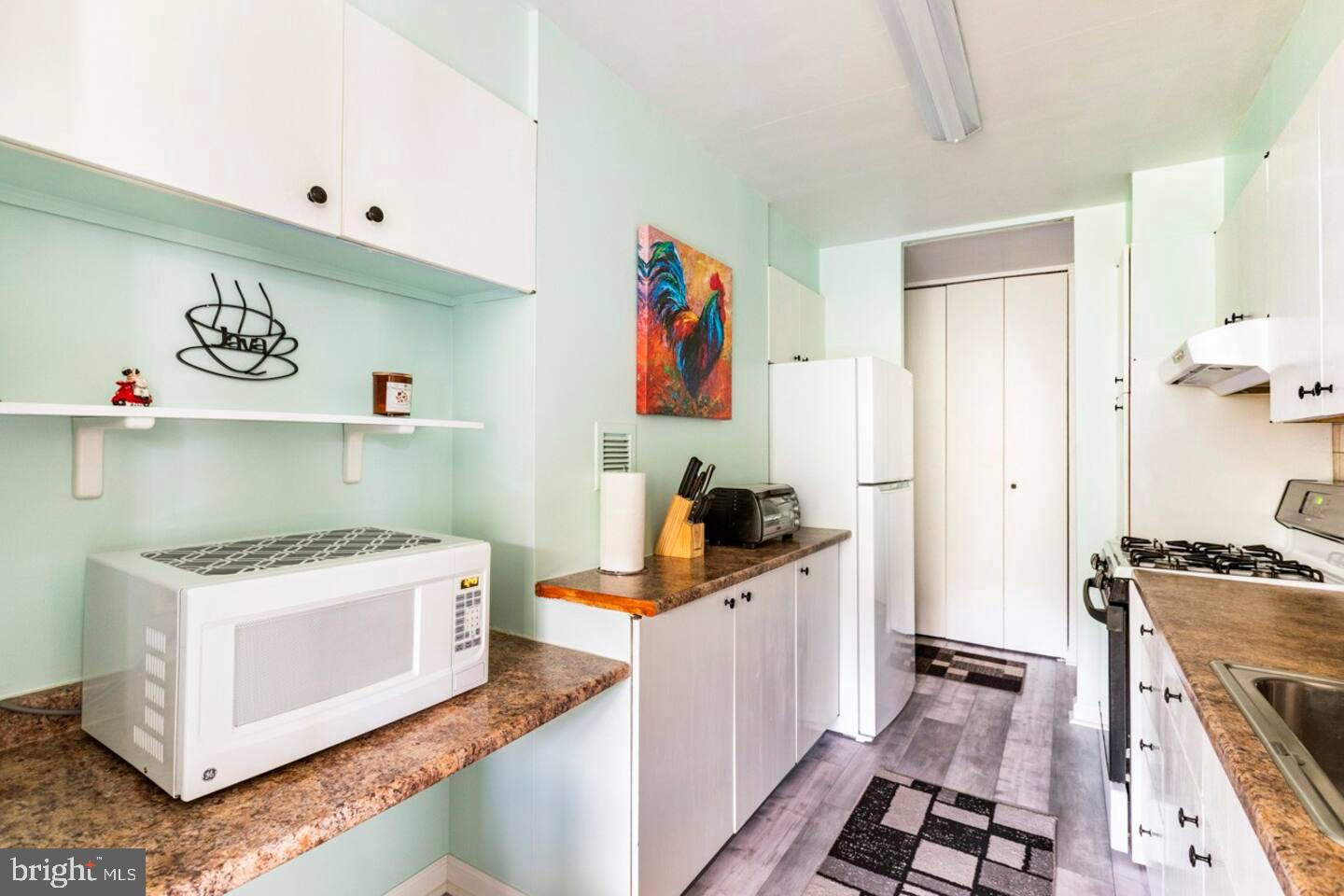 WYNNEFIELD HEIGHTS - Residential