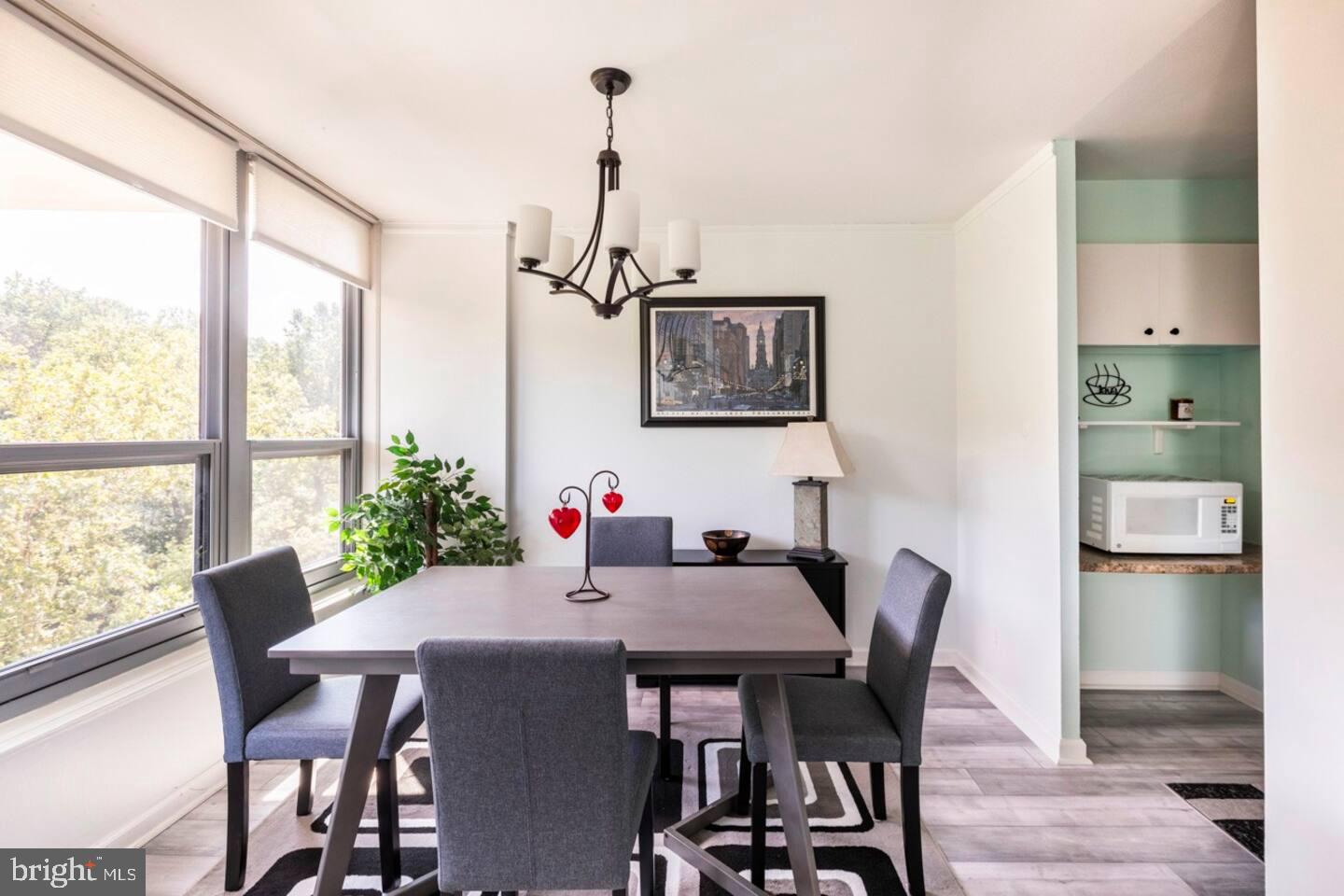 WYNNEFIELD HEIGHTS - Residential