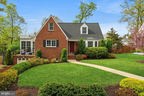 4857 YORKTOWN BOULEVARD ARLINGTON VA 22207