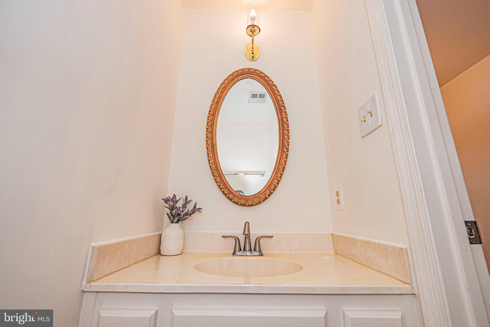 HALLOWELL - Residential