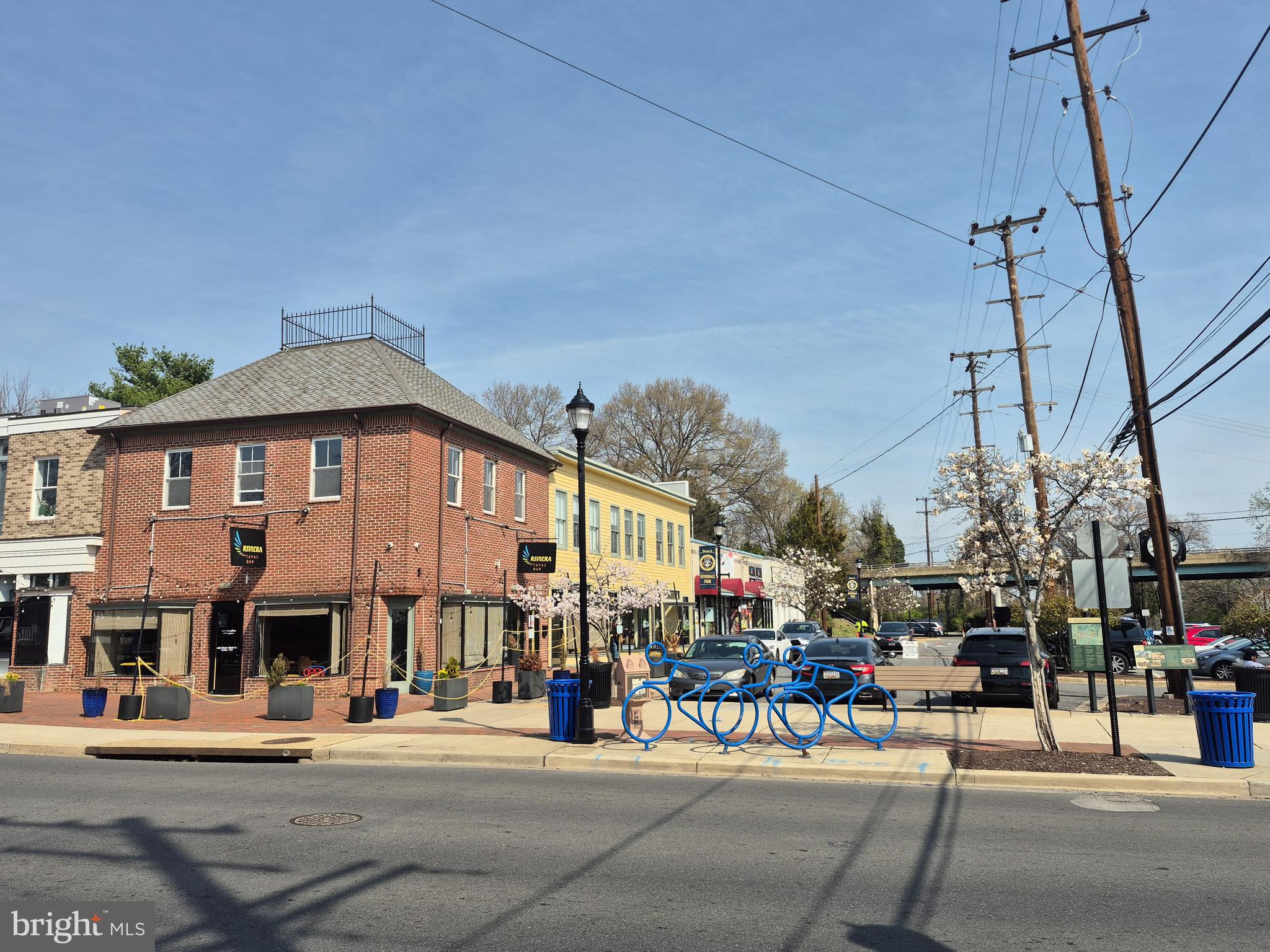 RIVERDALE PARK - Residential