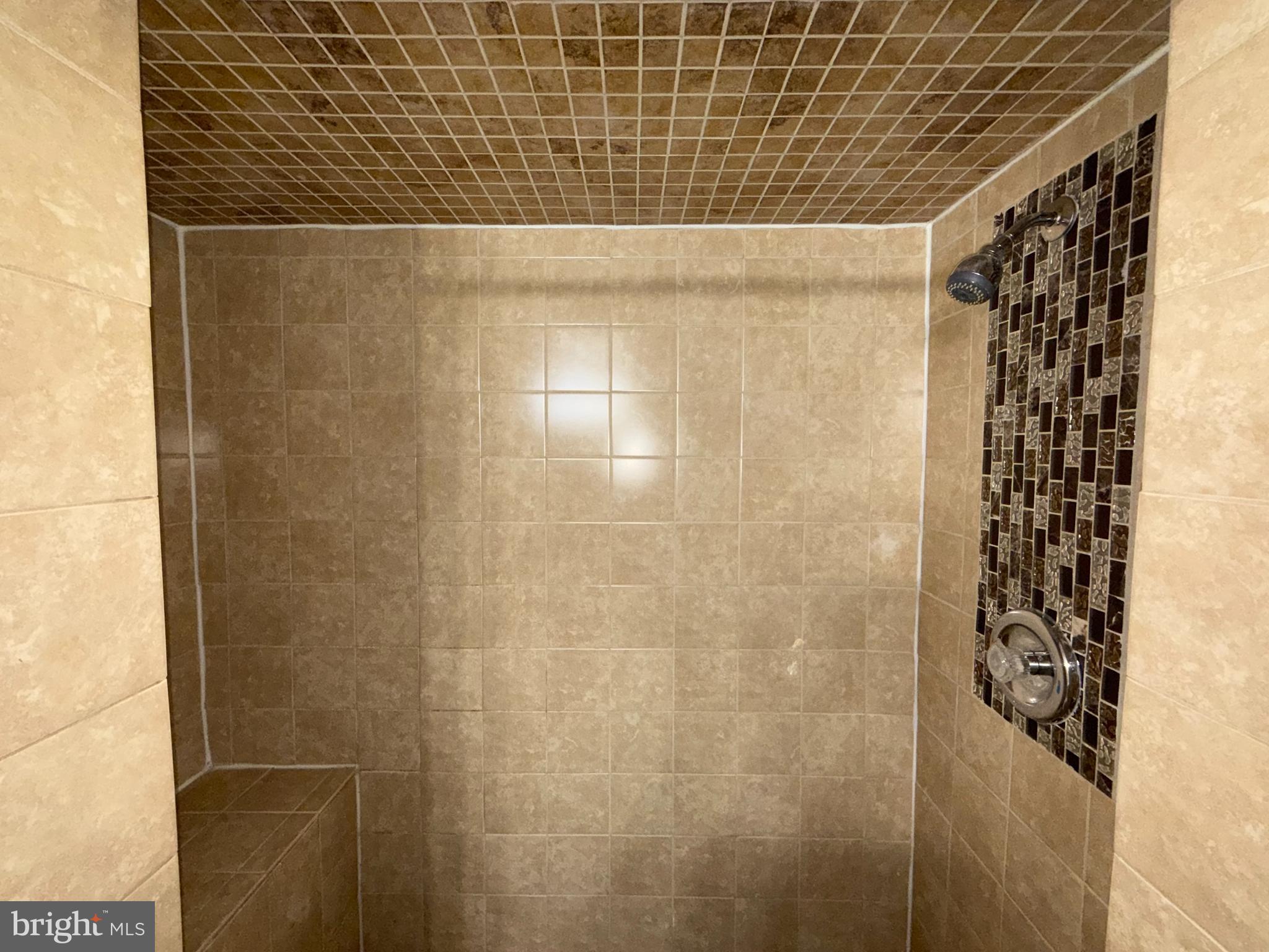 RIVERDALE PARK - Residential