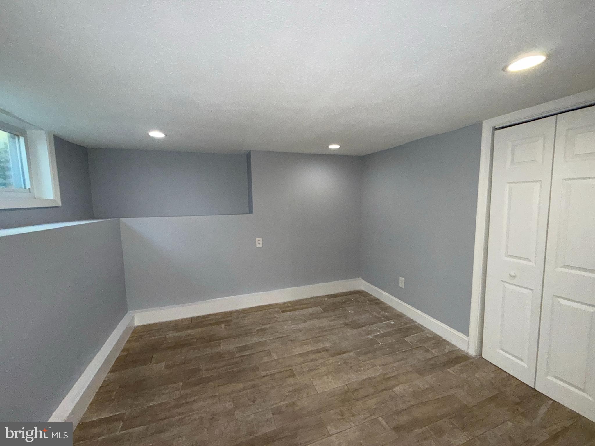 RIVERDALE PARK - Residential