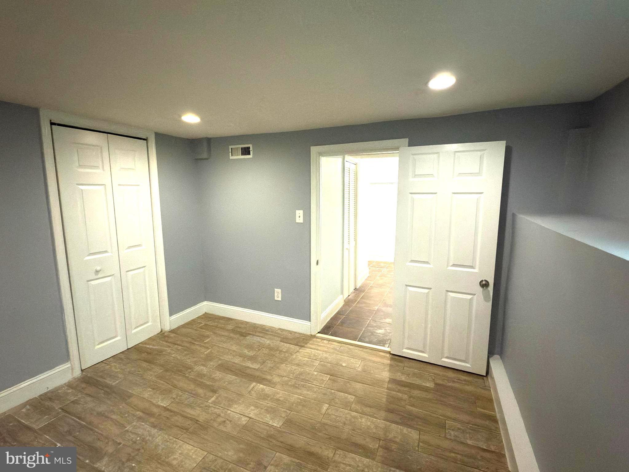 RIVERDALE PARK - Residential