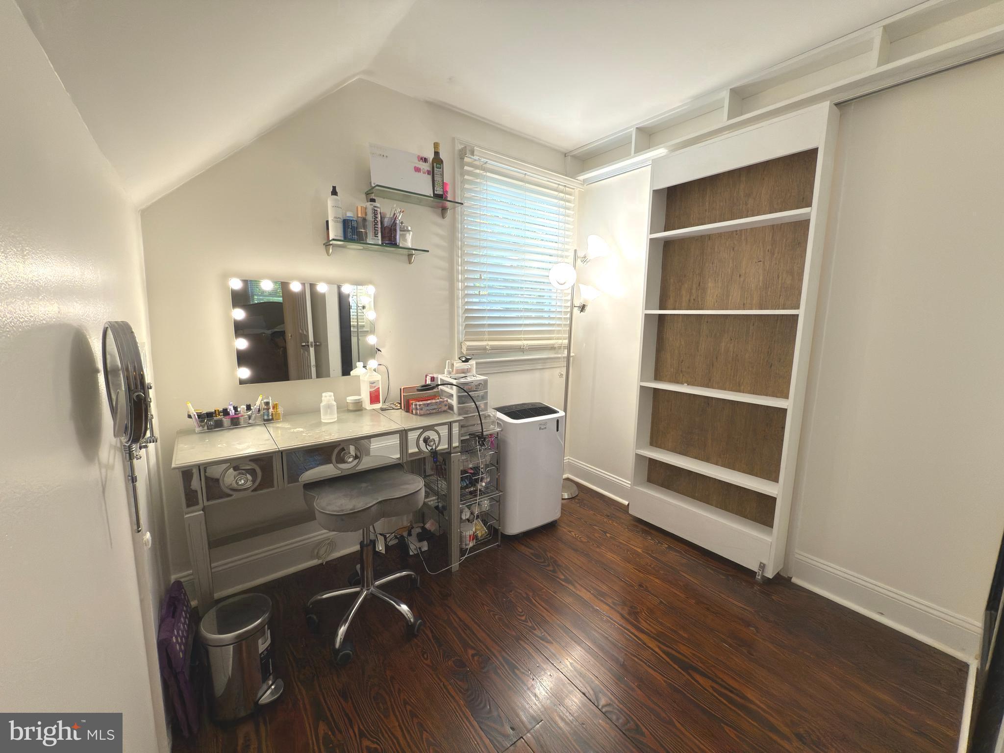 RIVERDALE PARK - Residential