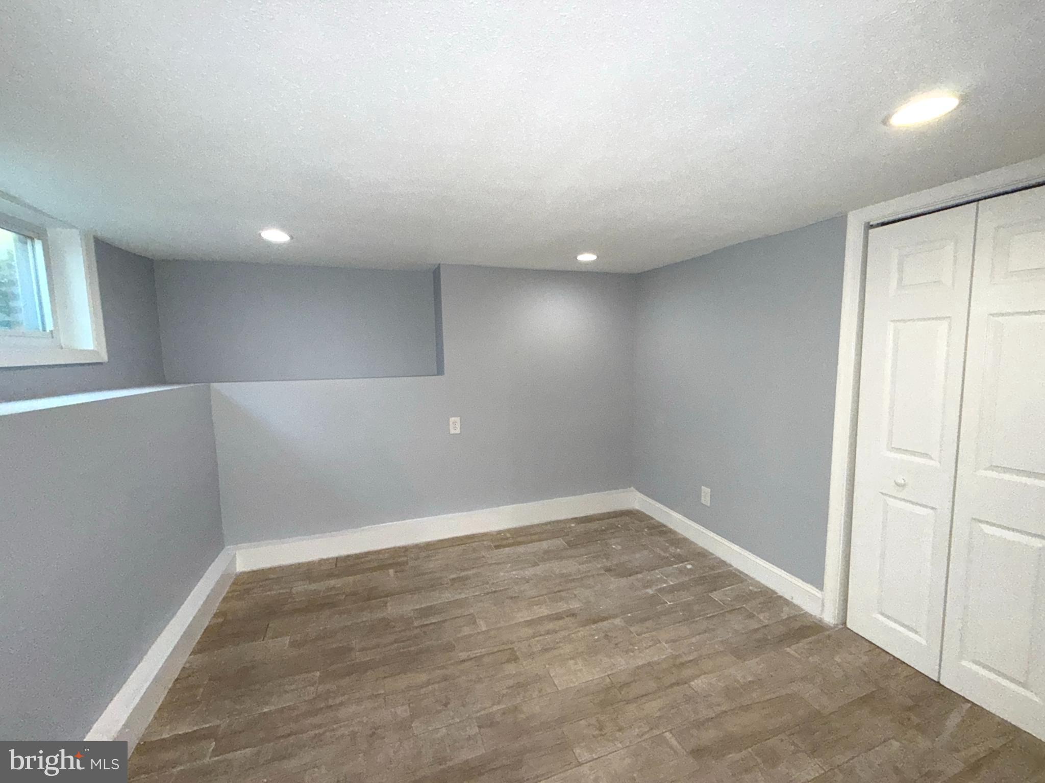 RIVERDALE PARK - Residential