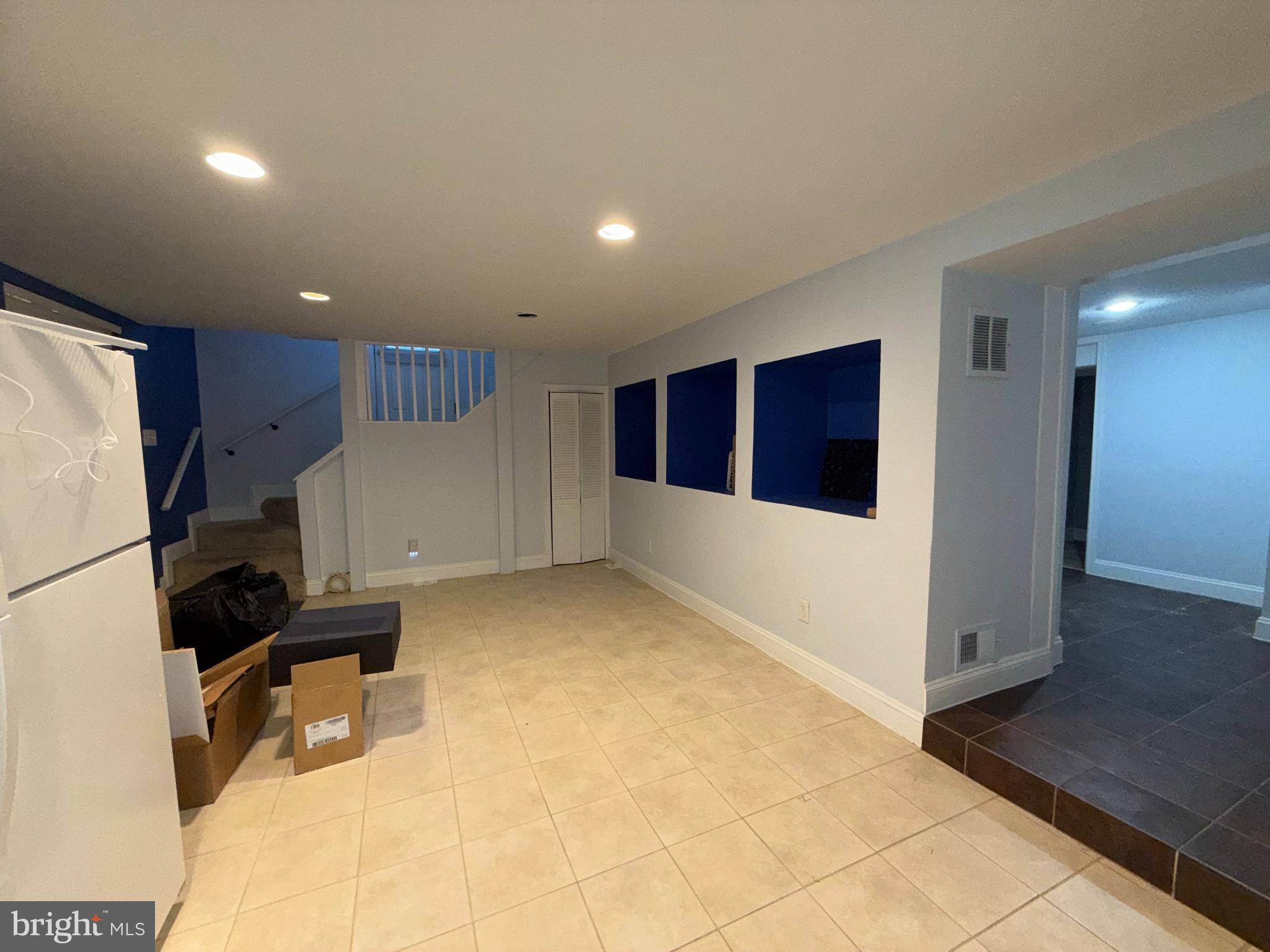 RIVERDALE PARK - Residential