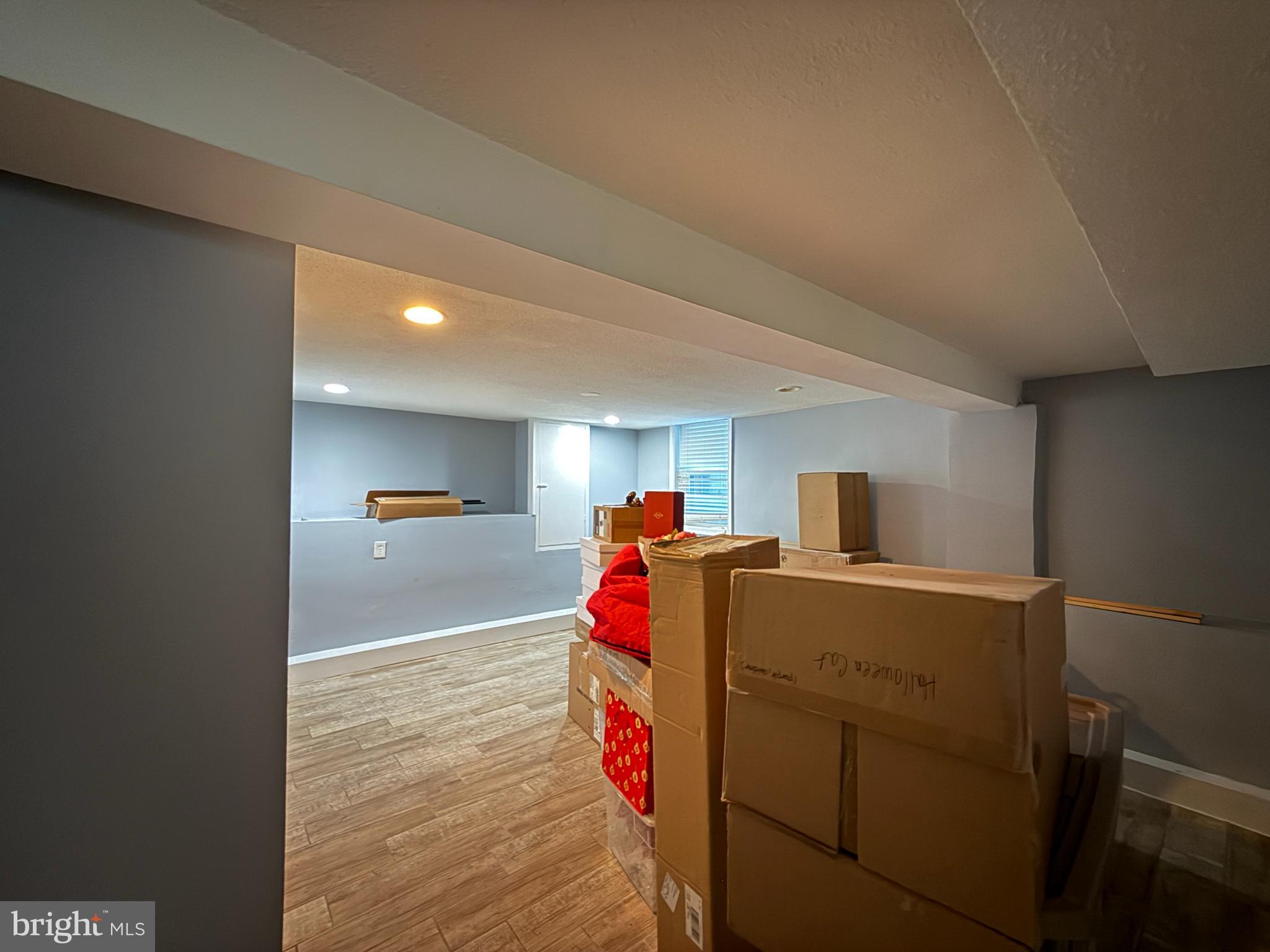 RIVERDALE PARK - Residential