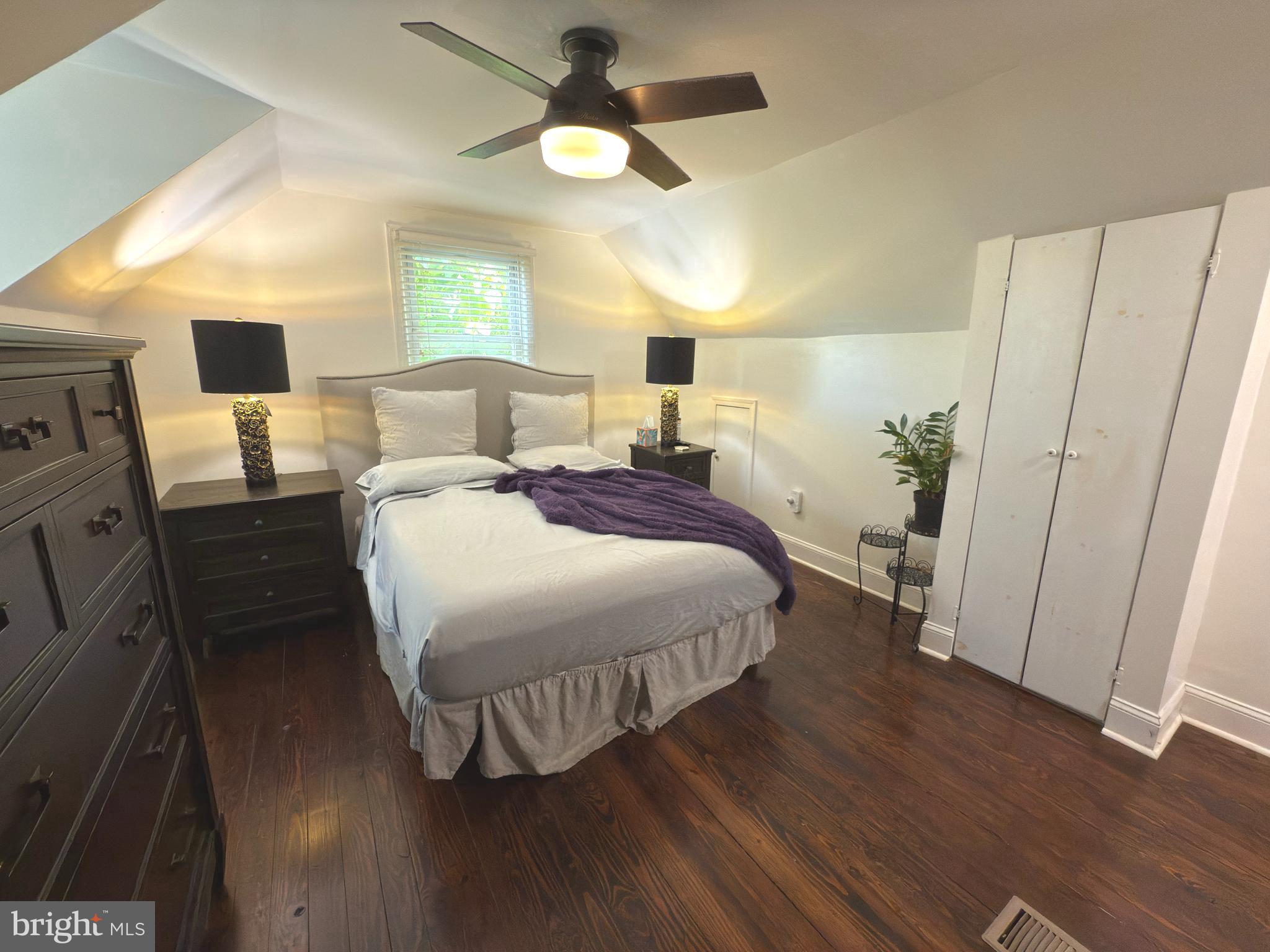 RIVERDALE PARK - Residential