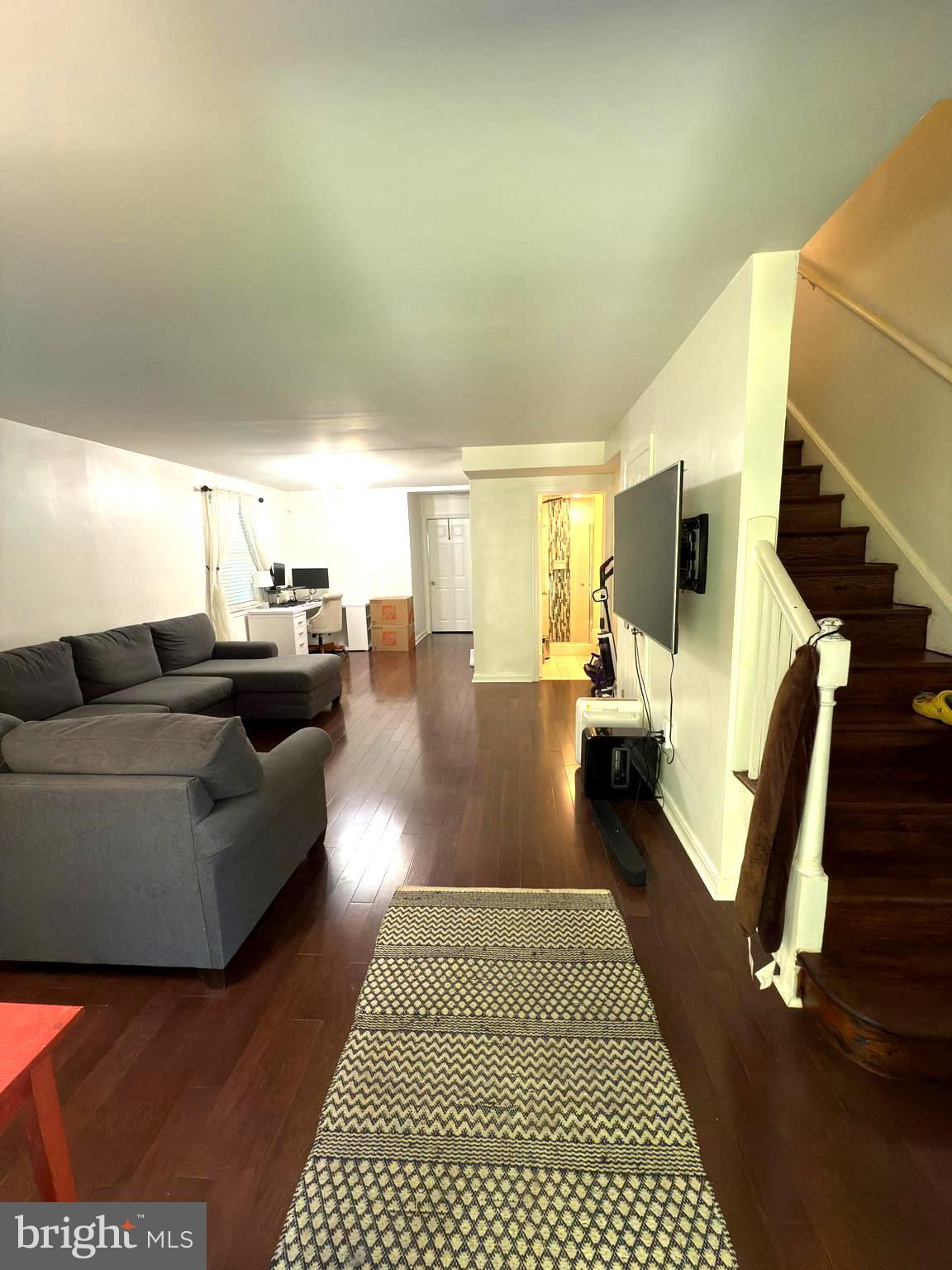 RIVERDALE PARK - Residential