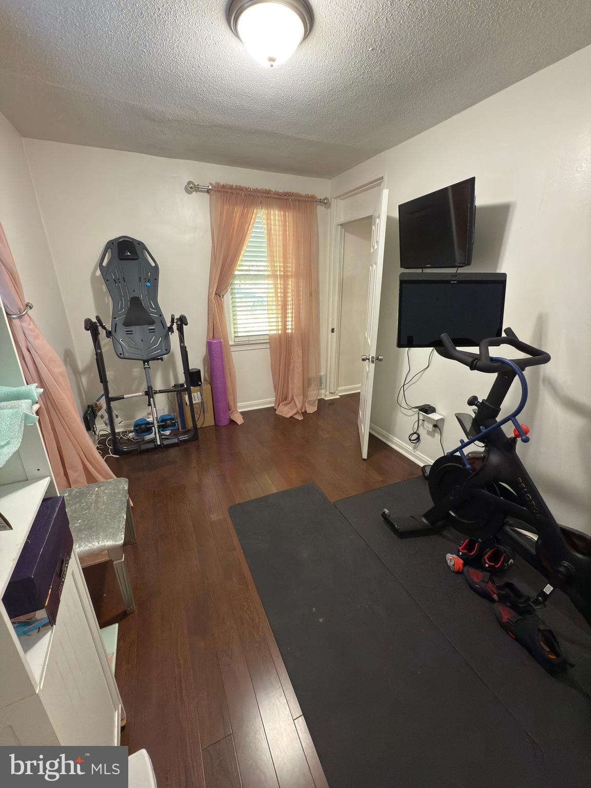 RIVERDALE PARK - Residential