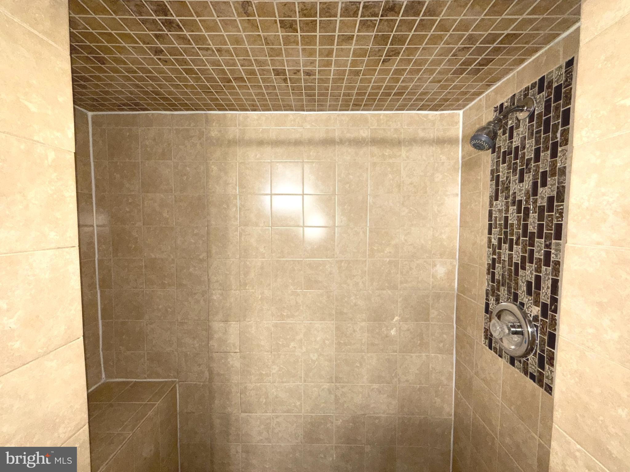 RIVERDALE PARK - Residential