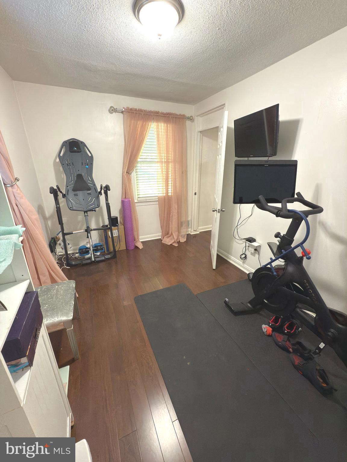 RIVERDALE PARK - Residential