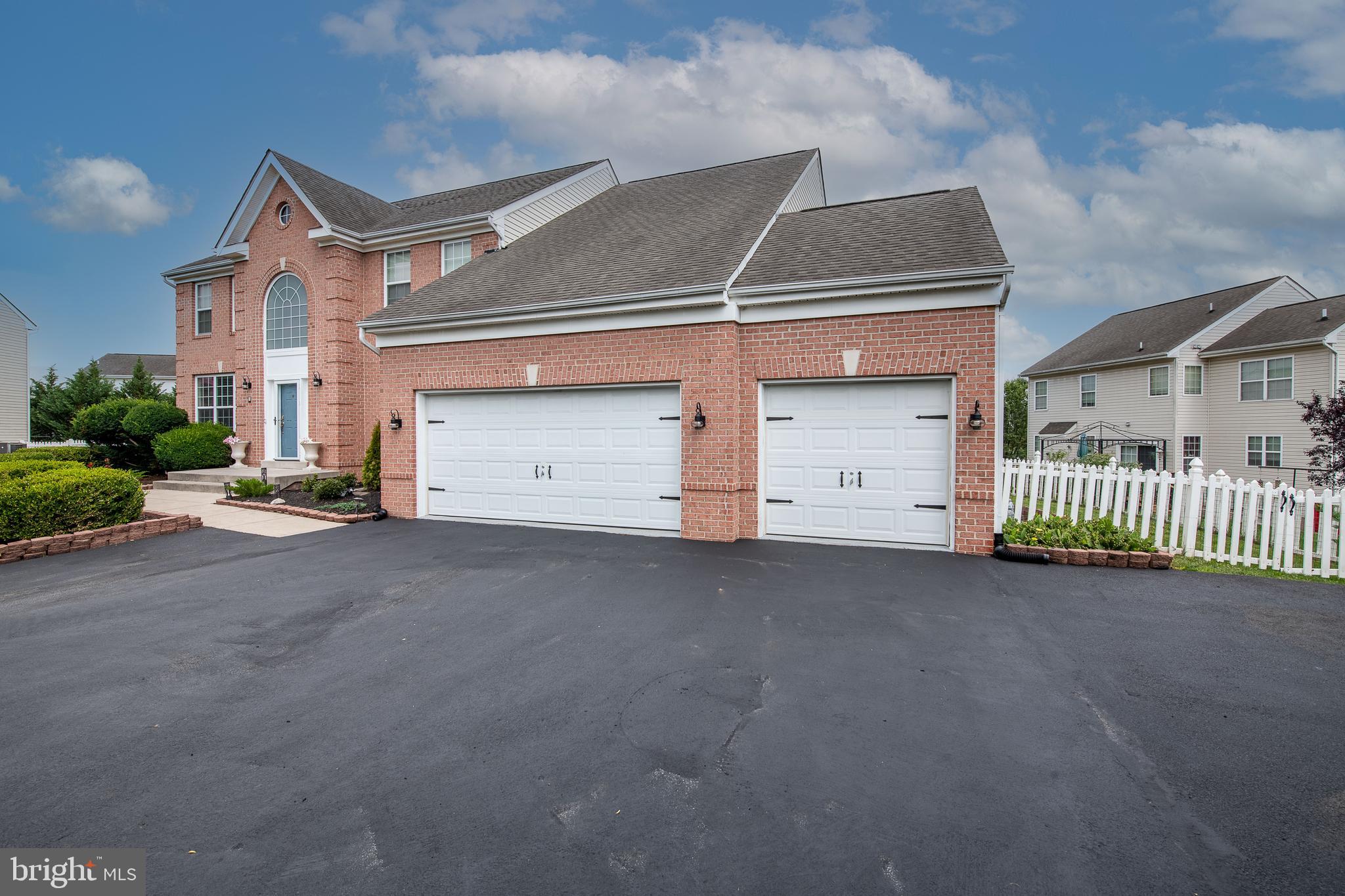 HAMMONDS MILL - Residential Lease