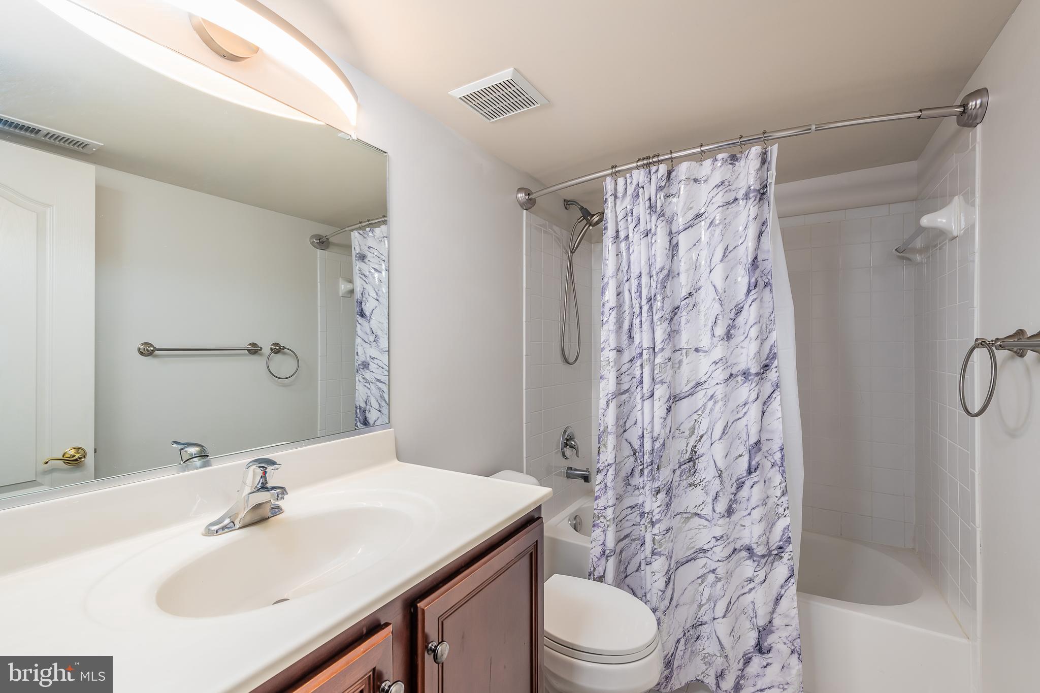 HAMMONDS MILL - Residential Lease