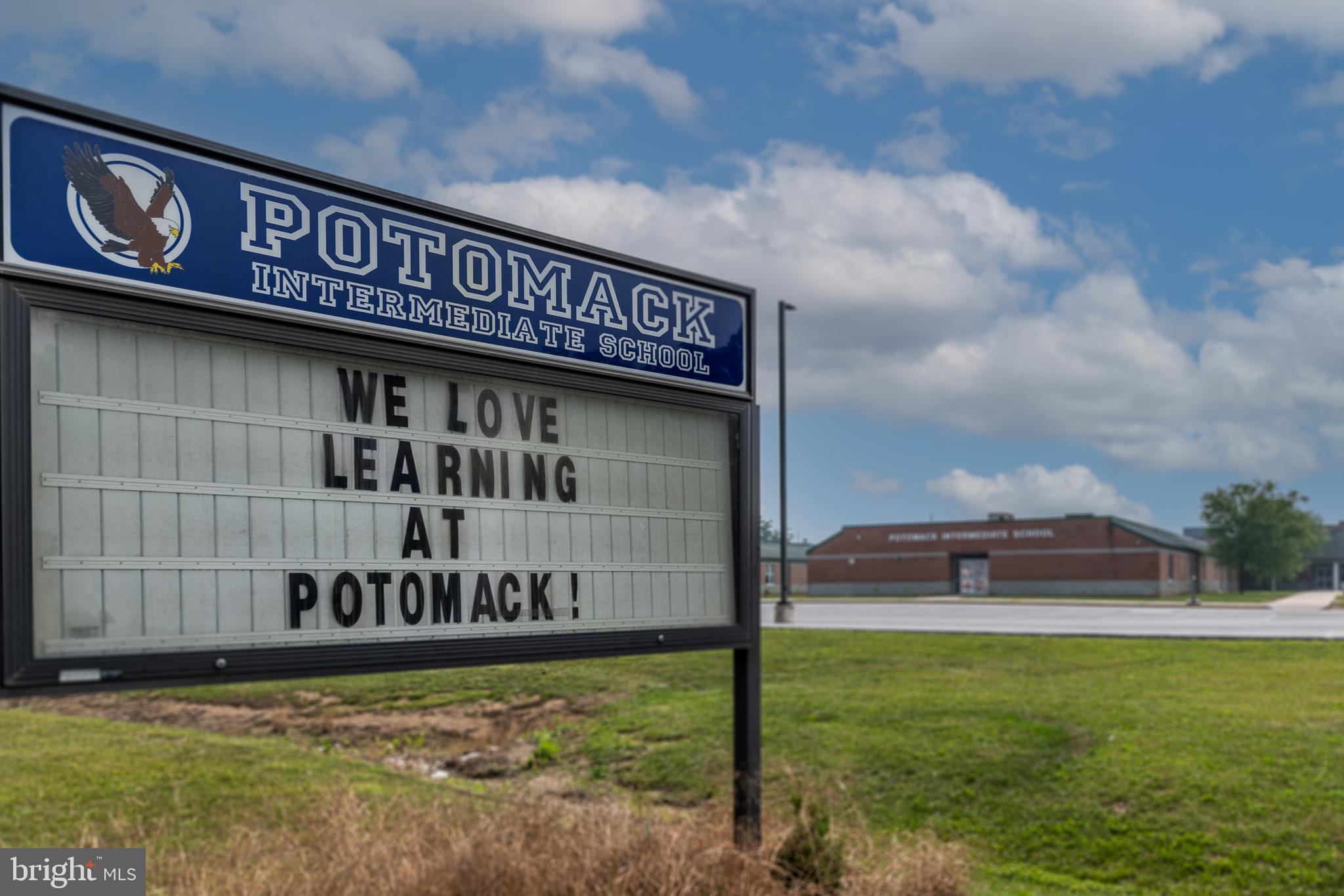 HAMMONDS MILL - Residential Lease