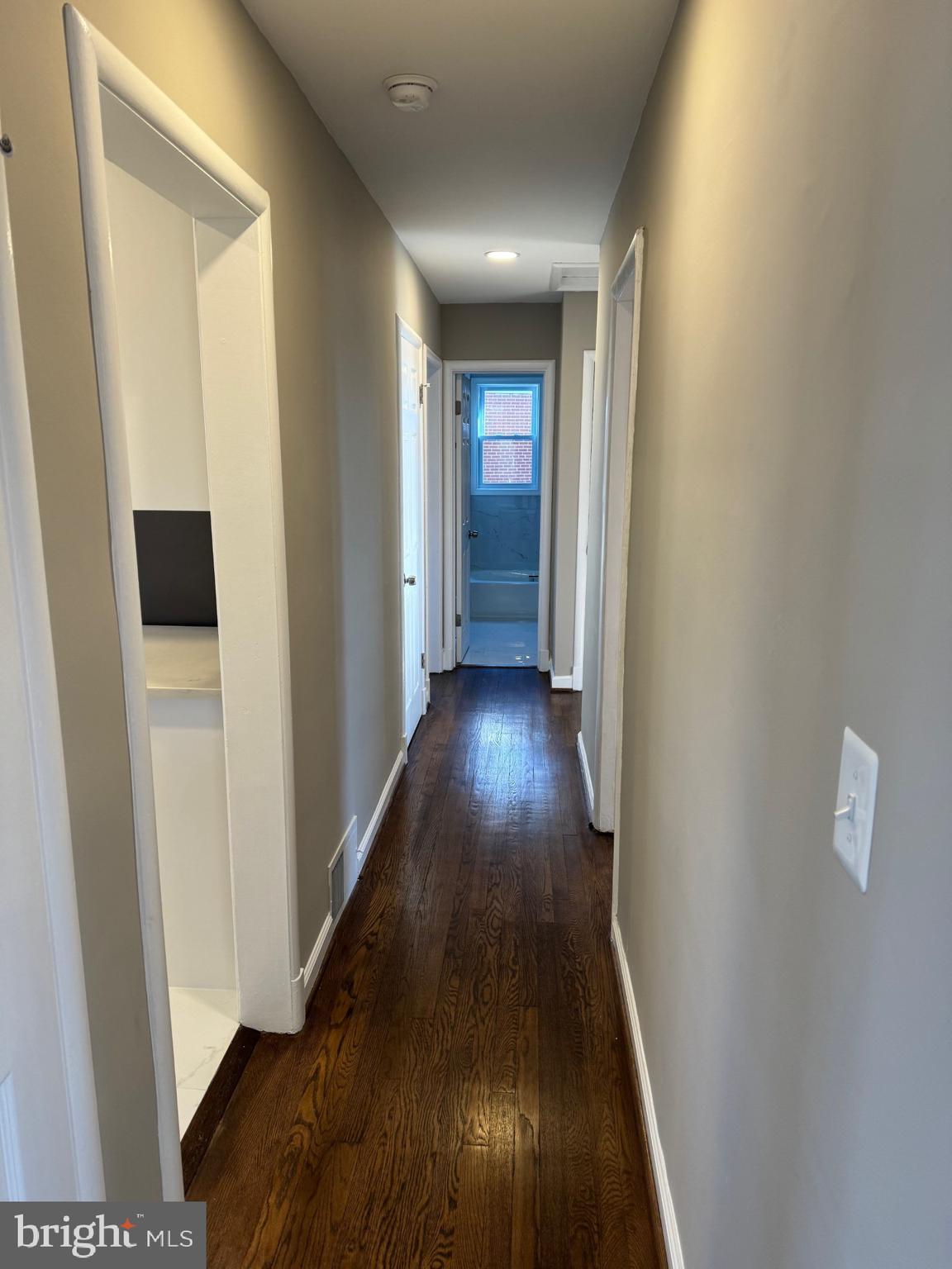 MURRAY HILL - Residential