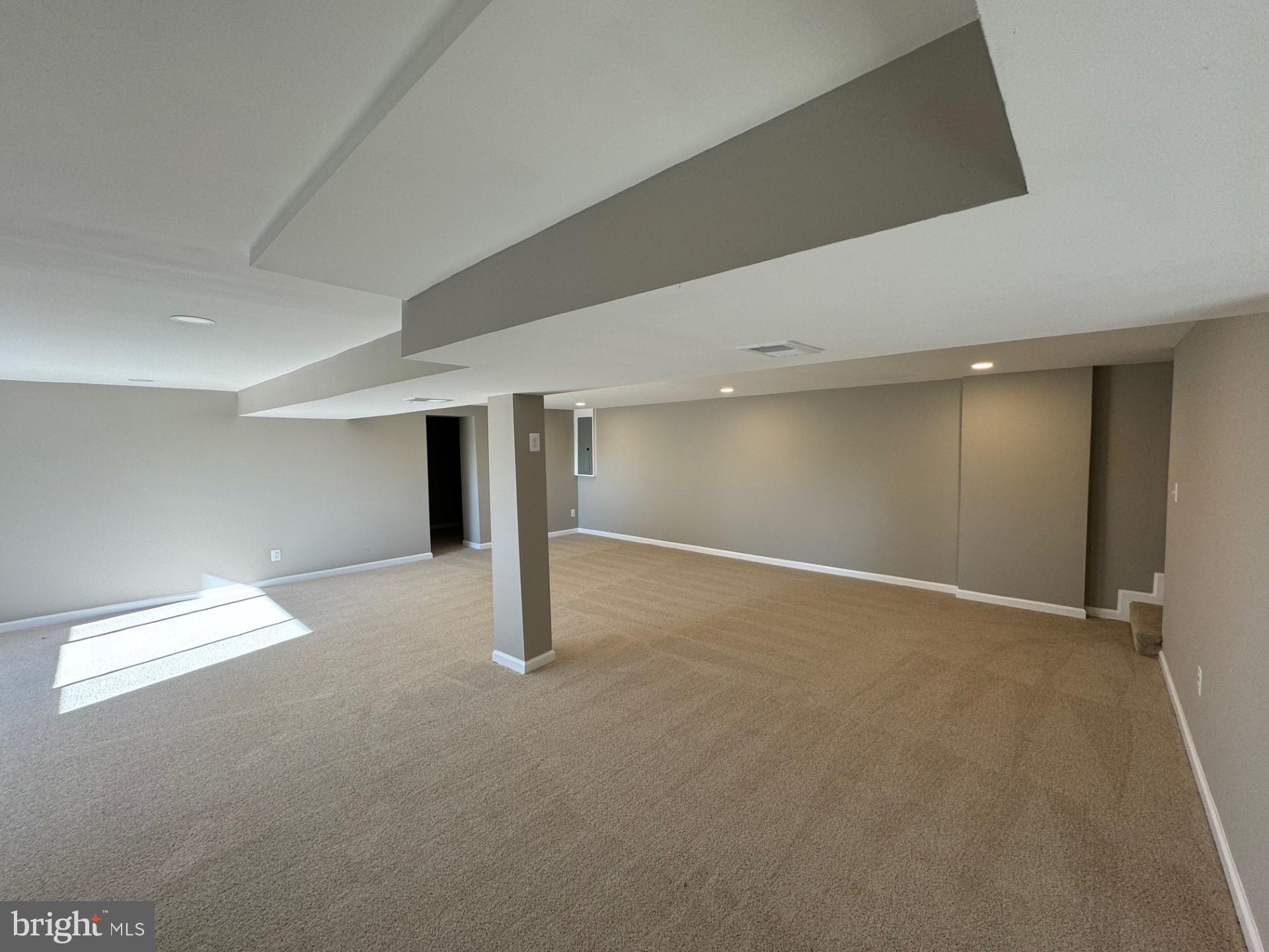 MURRAY HILL - Residential