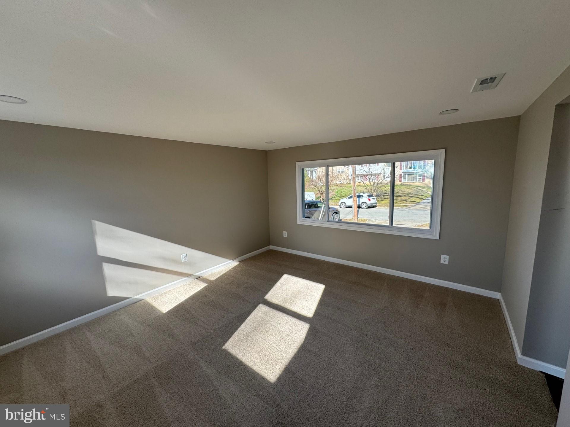 MURRAY HILL - Residential