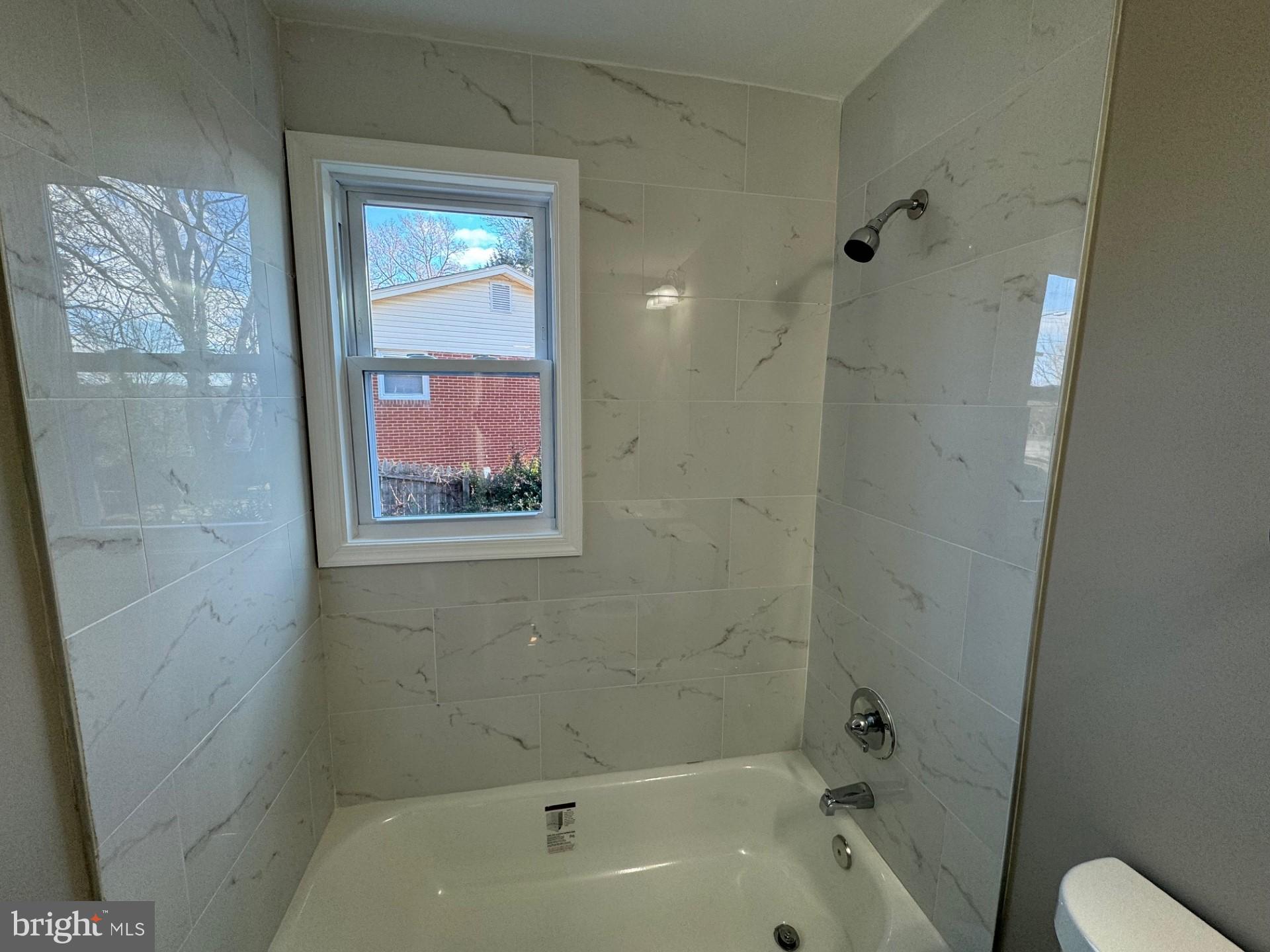 MURRAY HILL - Residential