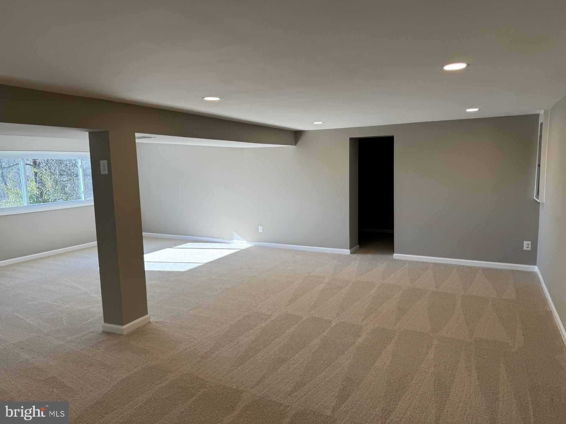 MURRAY HILL - Residential