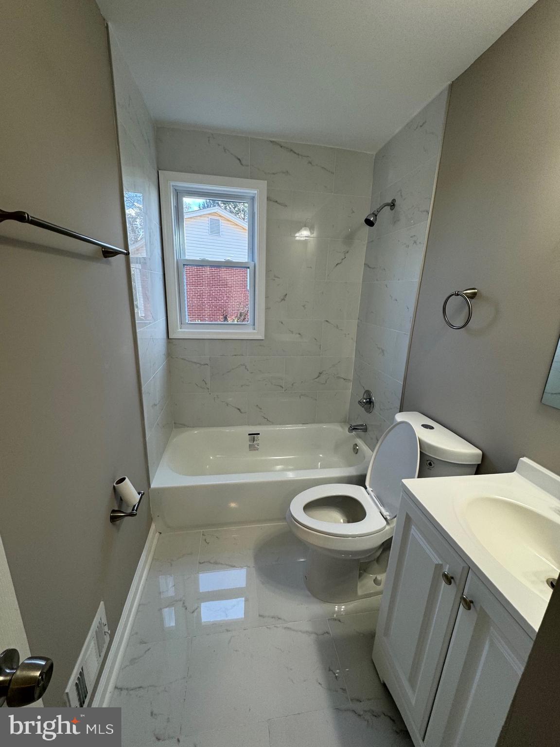 MURRAY HILL - Residential