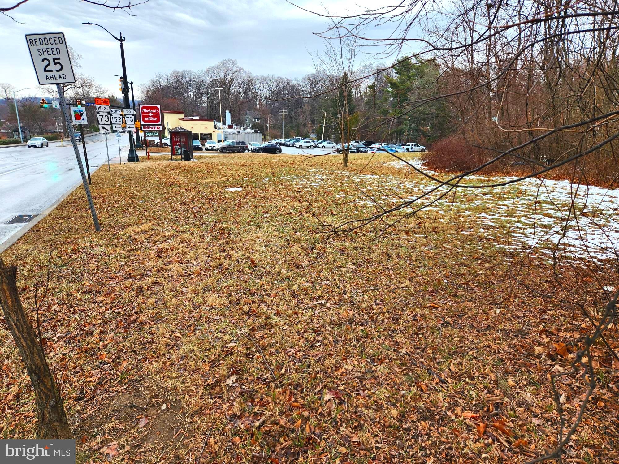 GLENSIDE - Commercial Lease