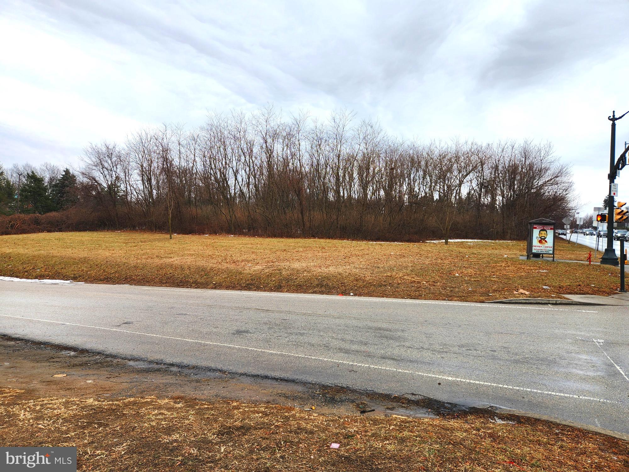 GLENSIDE - Commercial Lease