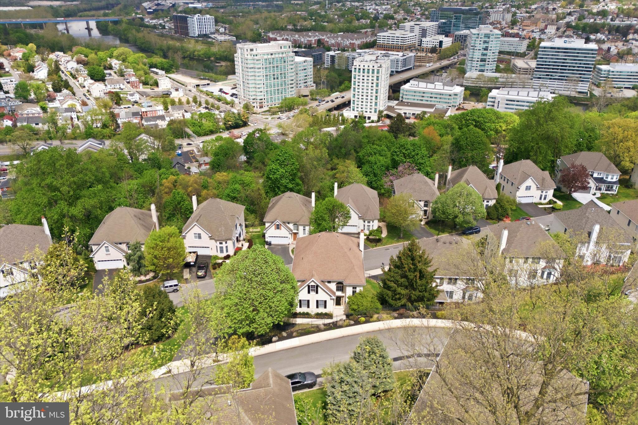 MERION HILL - Residential