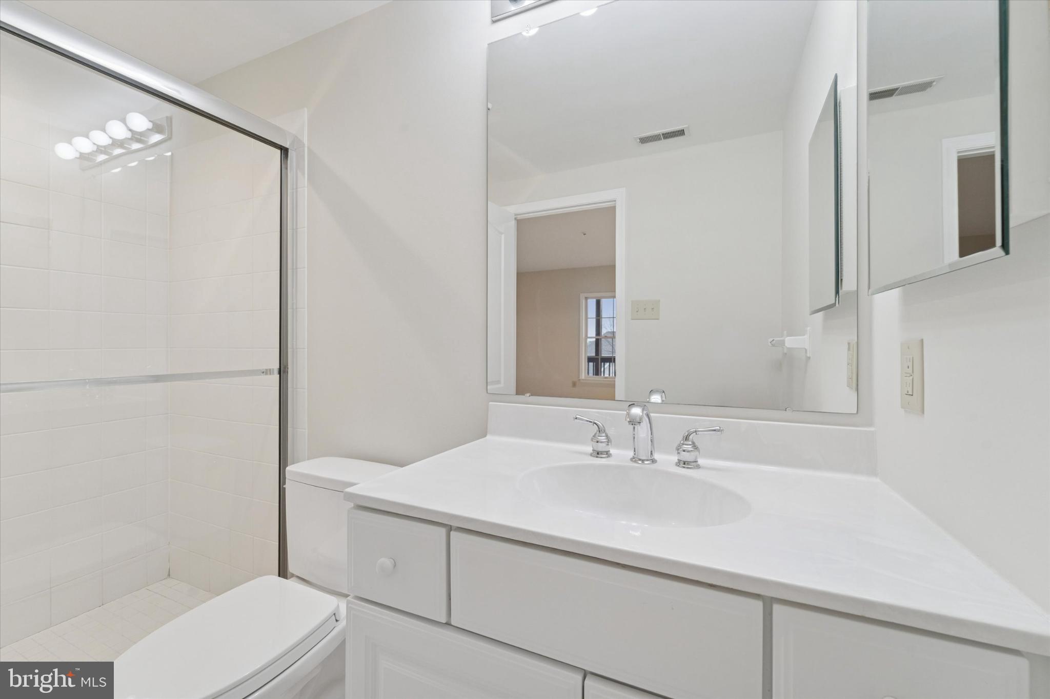 MERION HILL - Residential