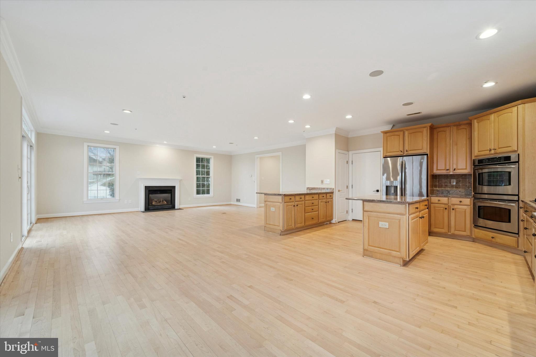 MERION HILL - Residential