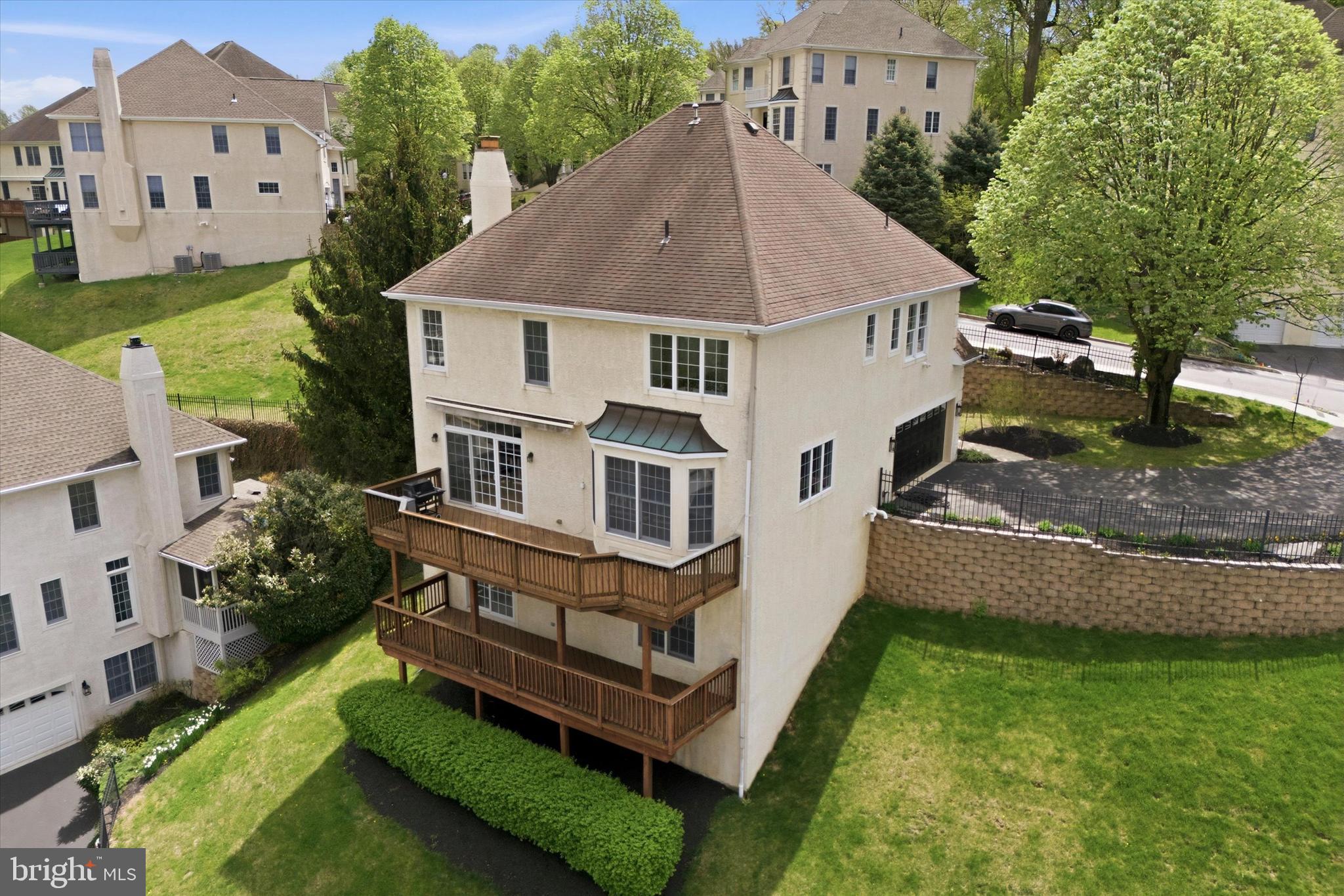 MERION HILL - Residential