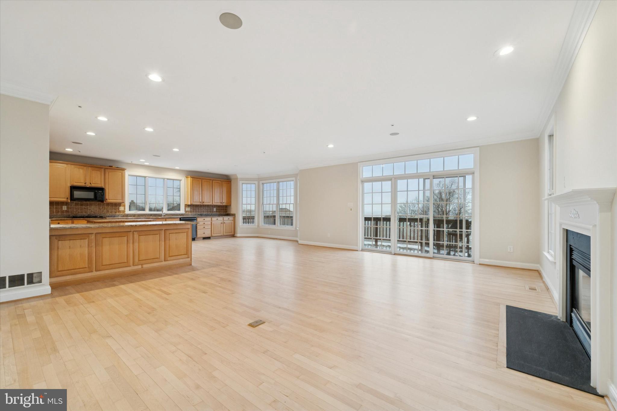 MERION HILL - Residential