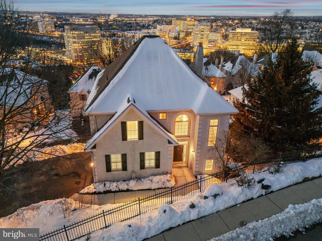 Photo of 1119 Riverview Ln, CONSHOHOCKEN, PA 19428 (MLS # PAMC2168160)