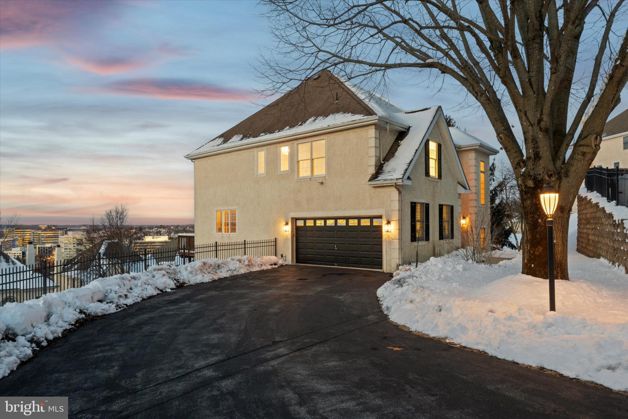 MERION HILL - Residential