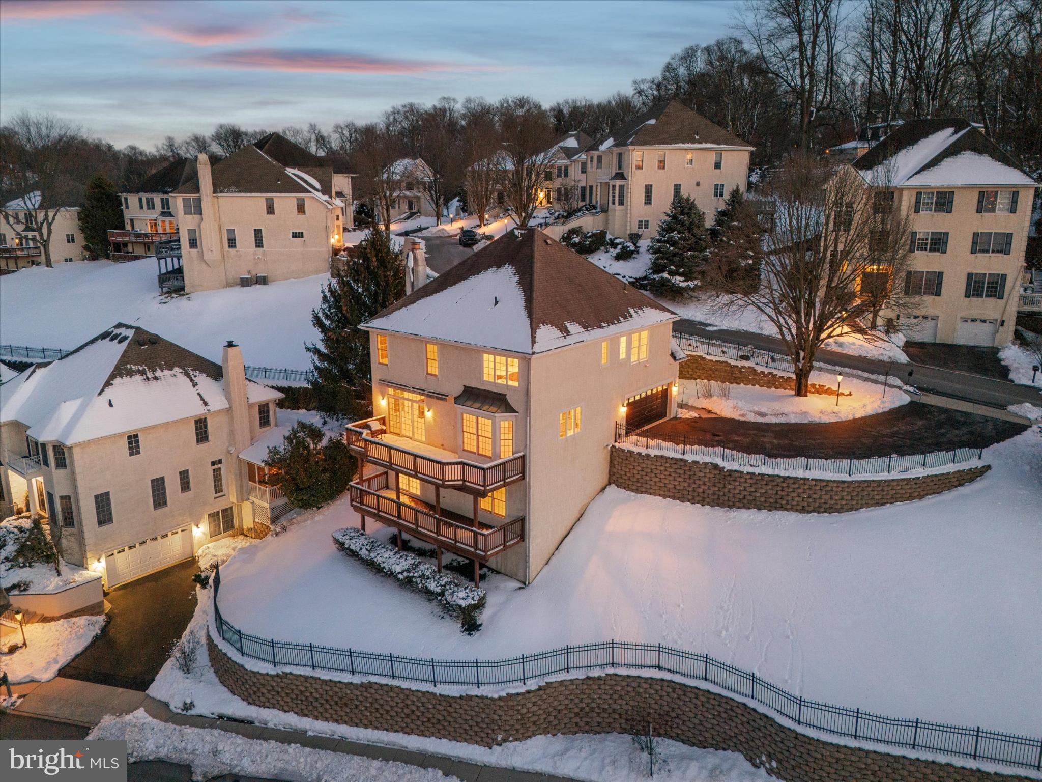 MERION HILL - Residential
