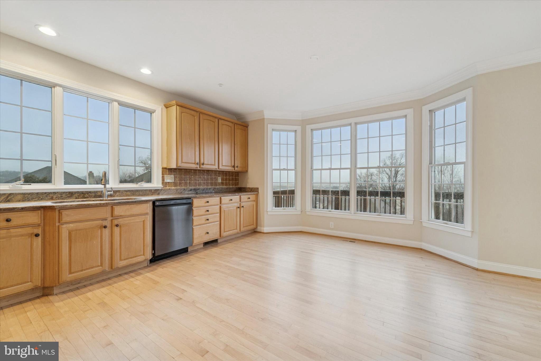 MERION HILL - Residential