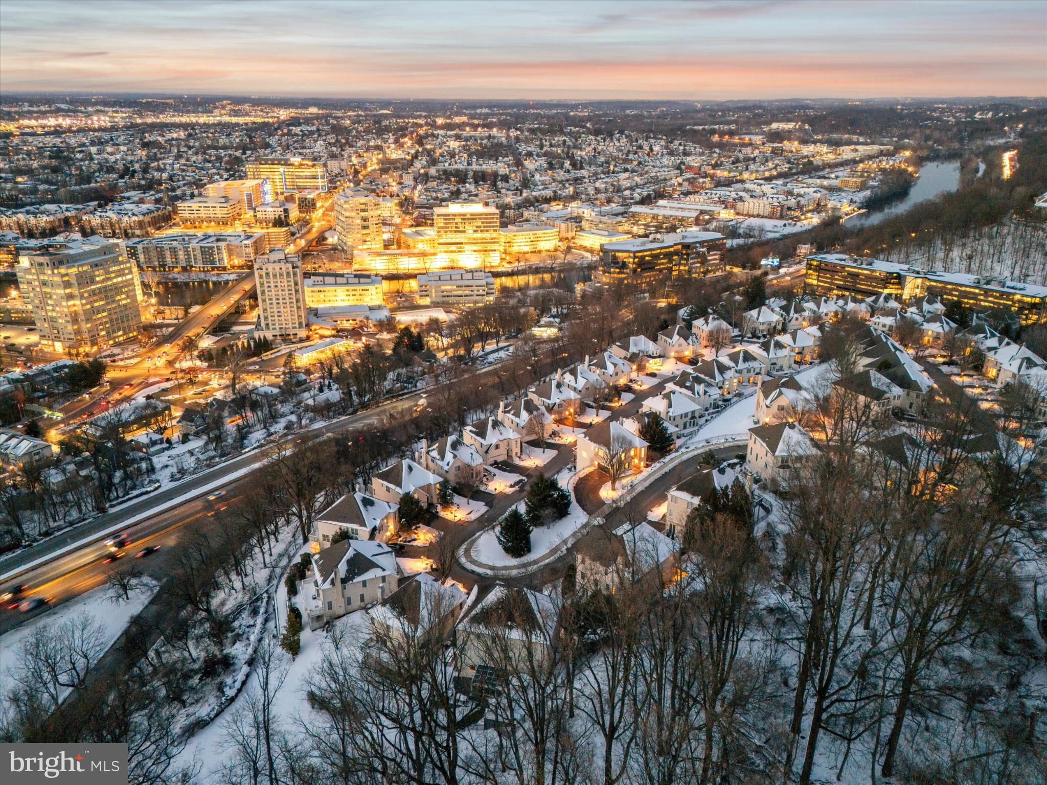 MERION HILL - Residential