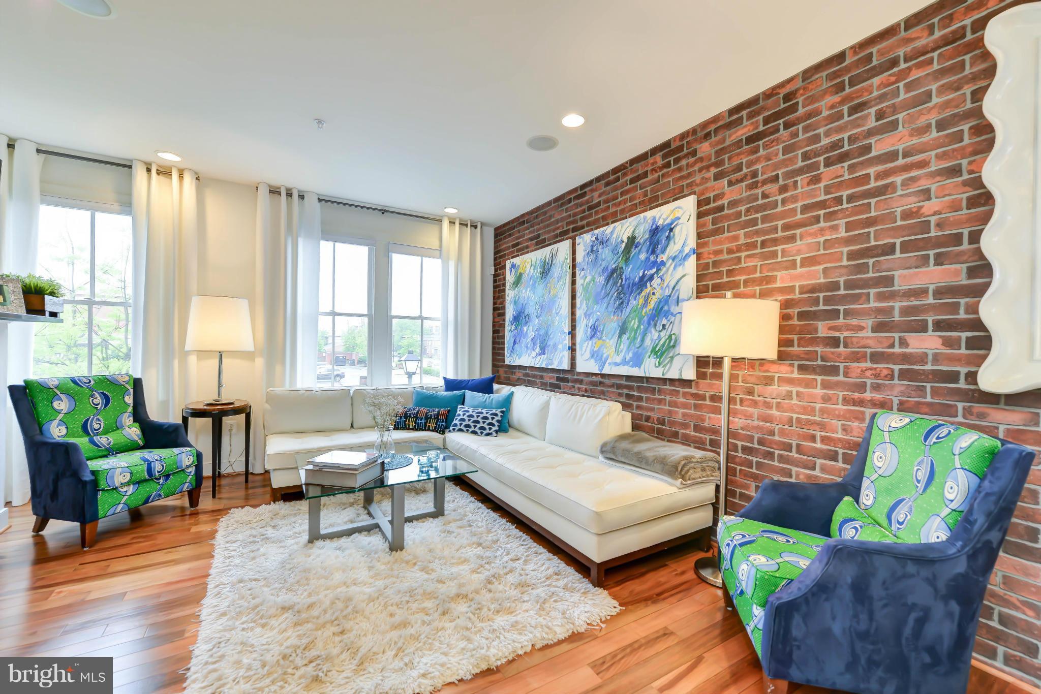 OLD TOWN COMMONS - Residential