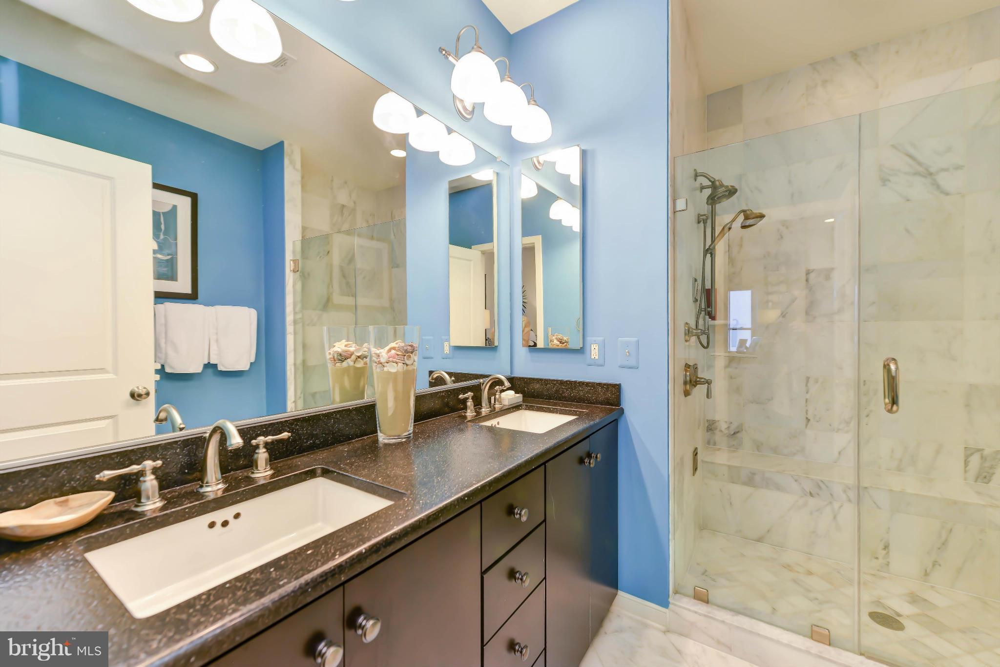 OLD TOWN COMMONS - Residential