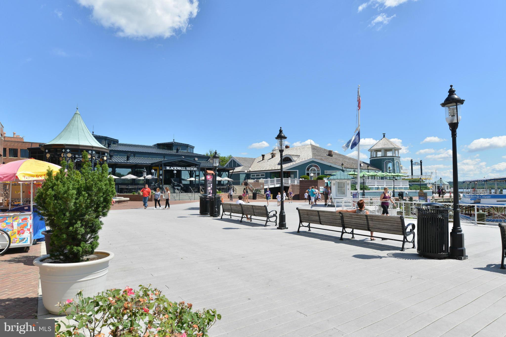 OLD TOWN COMMONS - Residential