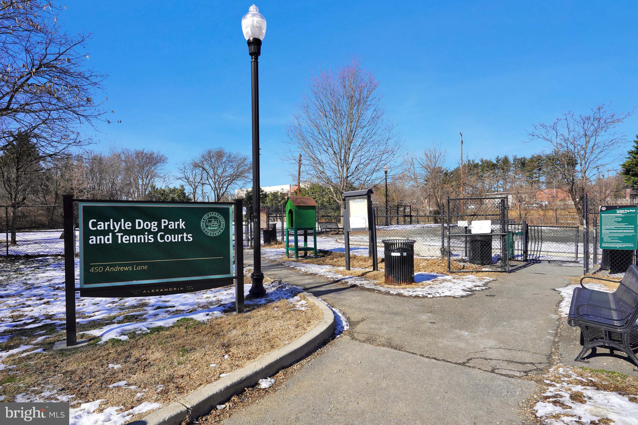 CARLYLE TOWERS CONDOMINIUM - Residential